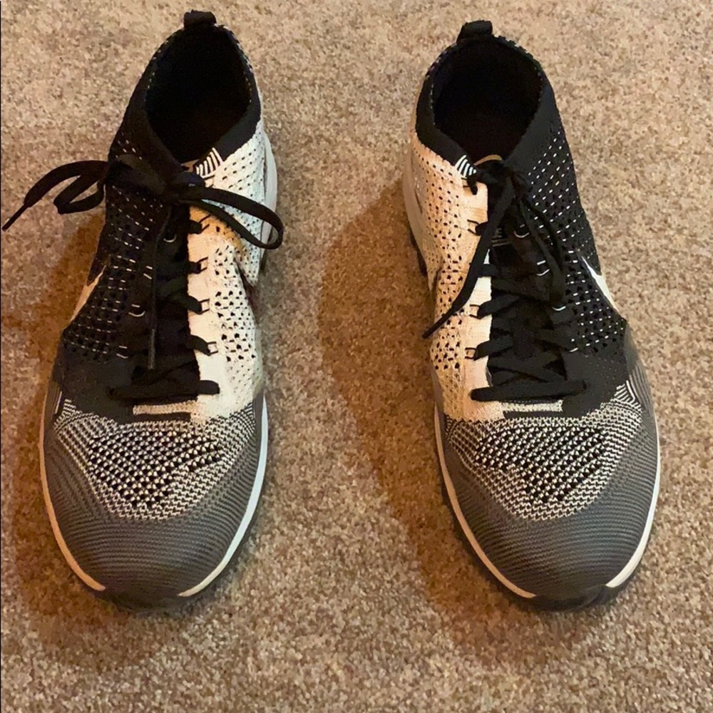 Nike Flyknit Racer G